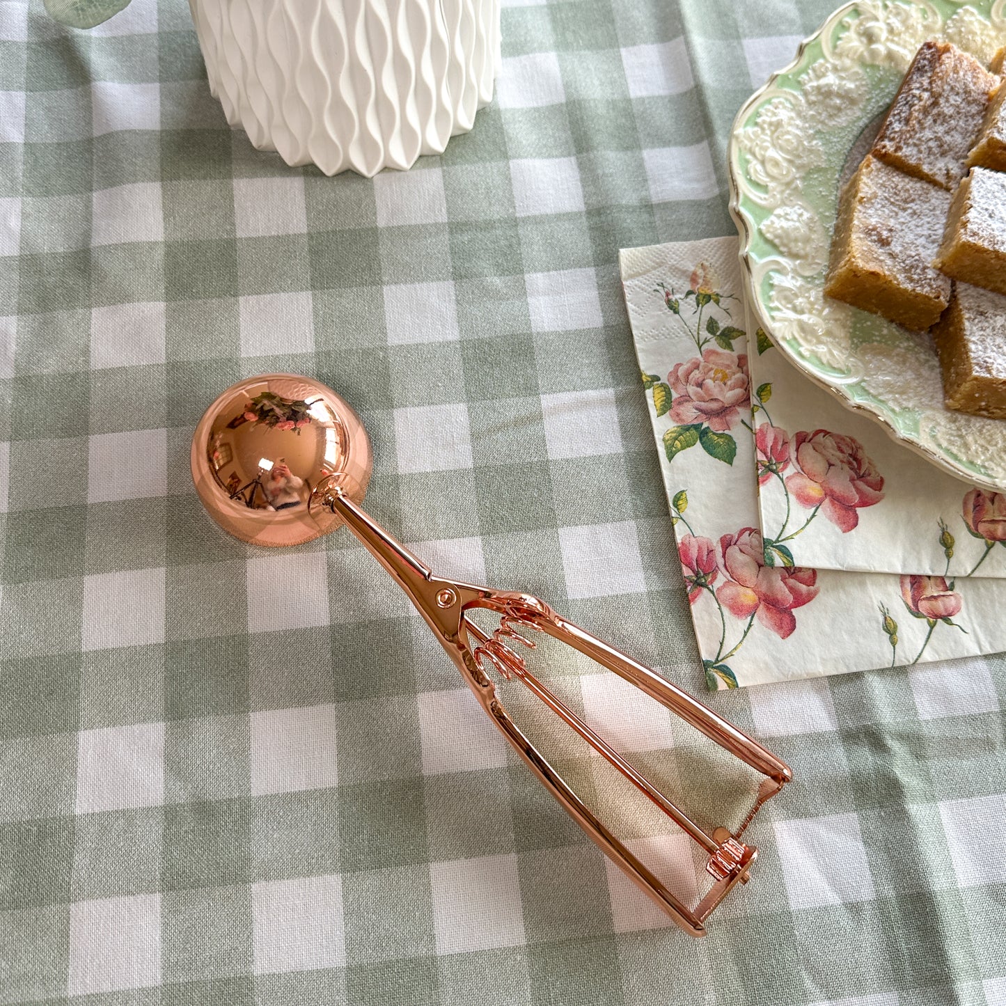 Single Large Rose Gold Cookie Scoop